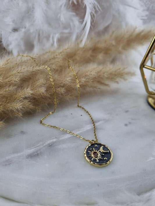 Chaînes avec Pendentif Bleu - Élégance en Acier Inoxydable.