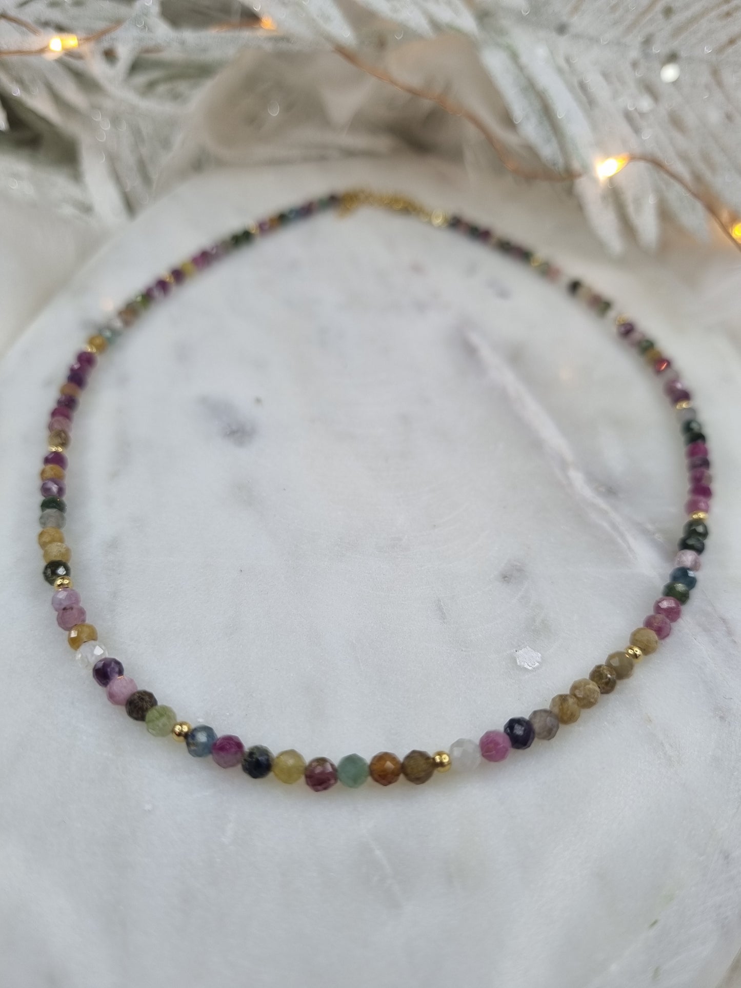 Collier Spectrum Harmony - Élégance en Perles de Tourmaline.