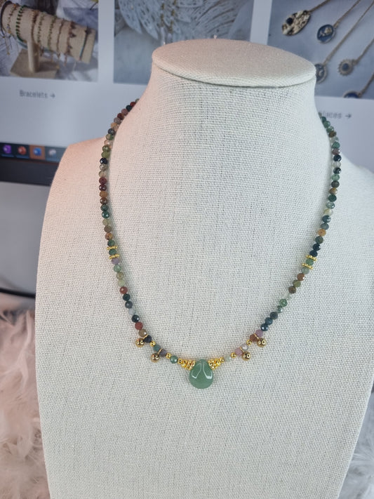 Collier Prestige avec Pendentif Jade - Élégance Intemporelle et Bohème