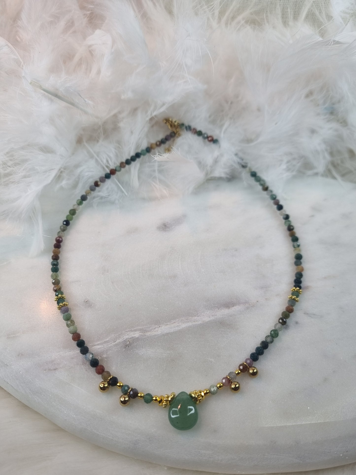 Collier Prestige avec Pendentif Jade - Élégance Intemporelle et Bohème