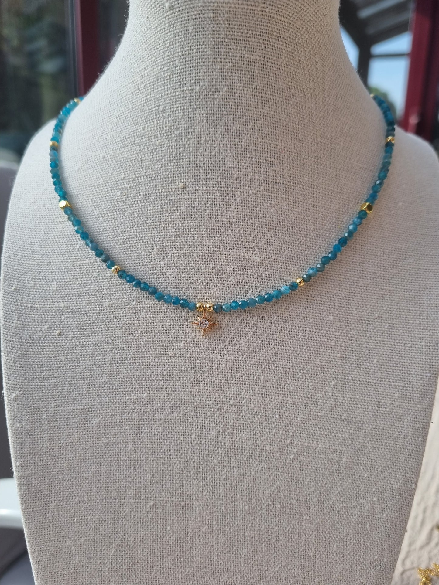 Collier Azure Éclatant - Élégance en Turquoise